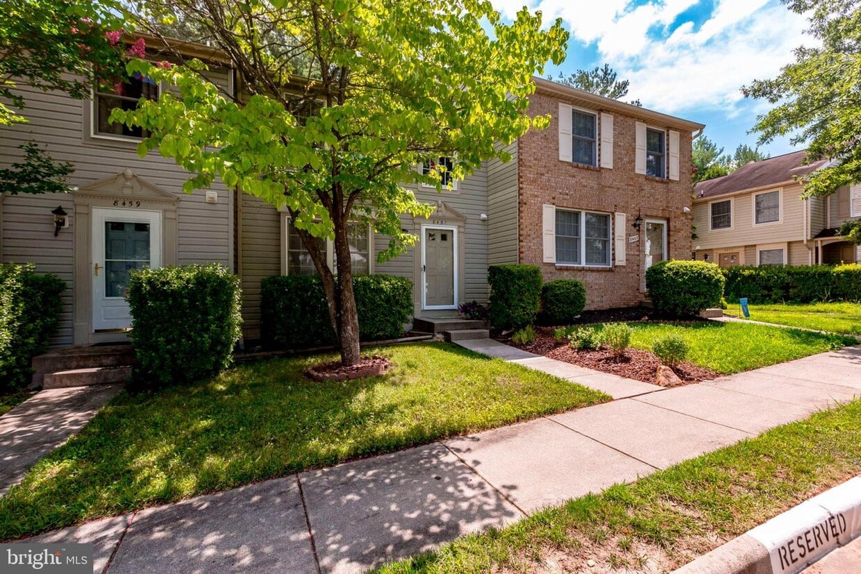 8461 Aurora Ct, Lorton, VA 22079 Townhome Rentals in Lorton VA