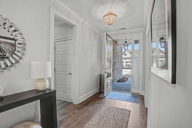 Foto del edificio - 3 BED | 3.5 BATHS | TWO CAR GARAGE | HERB RIVER | FURNISHED TOWNHOME