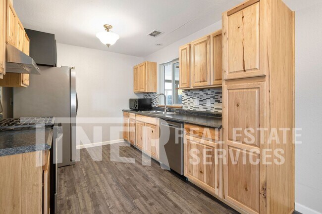 Foto del edificio - Charming 3 Bedroom Lincoln Home!