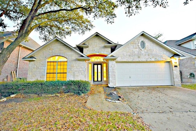 Building Photo - 10117 Cassandra Dr