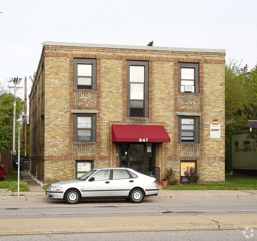 Foto del edificio - 647 Snelling Ave N