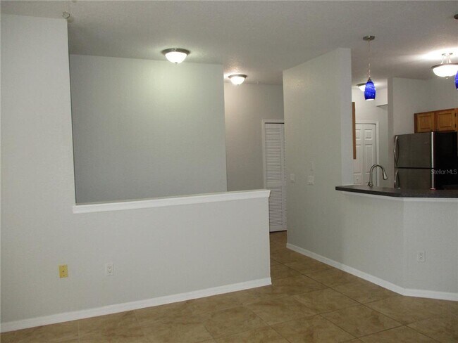 Foto del edificio - 6055 Westgate Dr