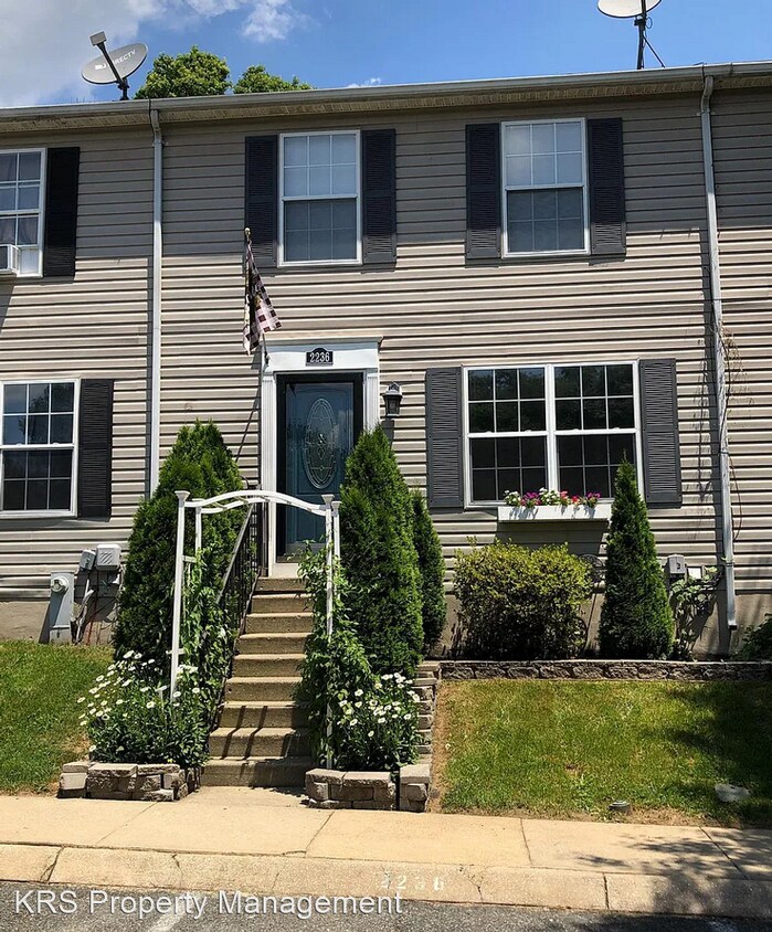 Primary Photo - 3 br, 1.5 bath House - 2236 Melrose Lane