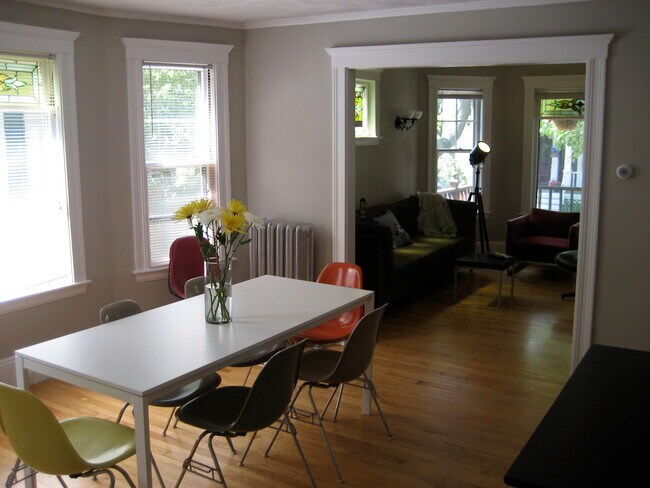 Foto del edificio - 34 Leach St