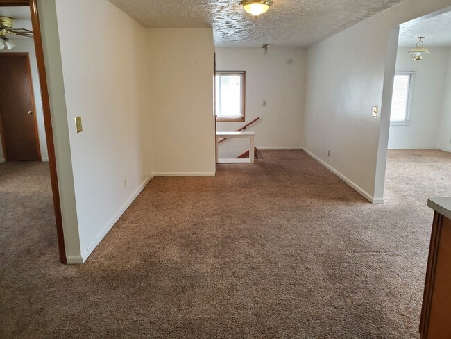 Building Photo - 551 N Water Ave