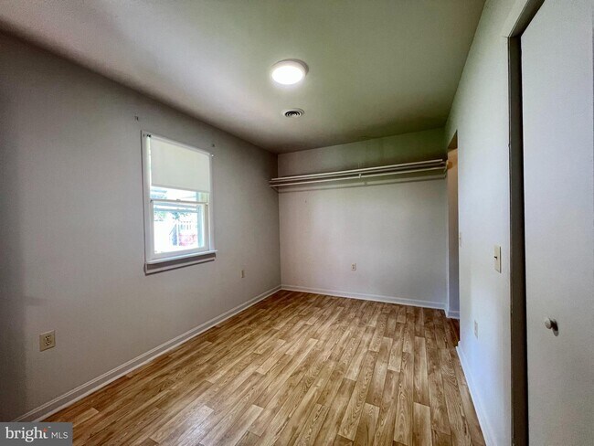 Foto del edificio - 326 E Liberty St