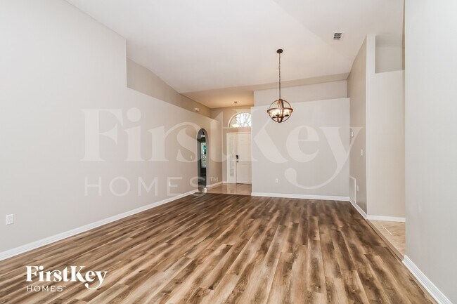 Foto del edificio - 1844 Doe Lake Ct