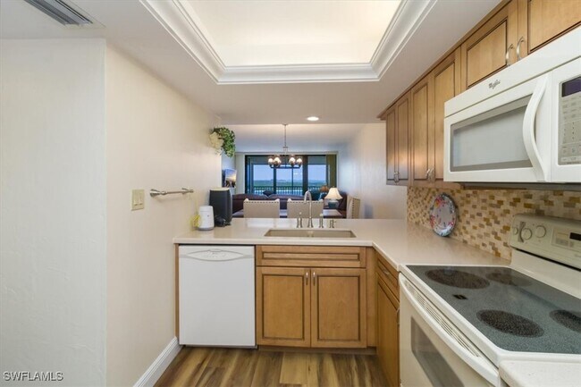 Building Photo - 8400 Estero Blvd