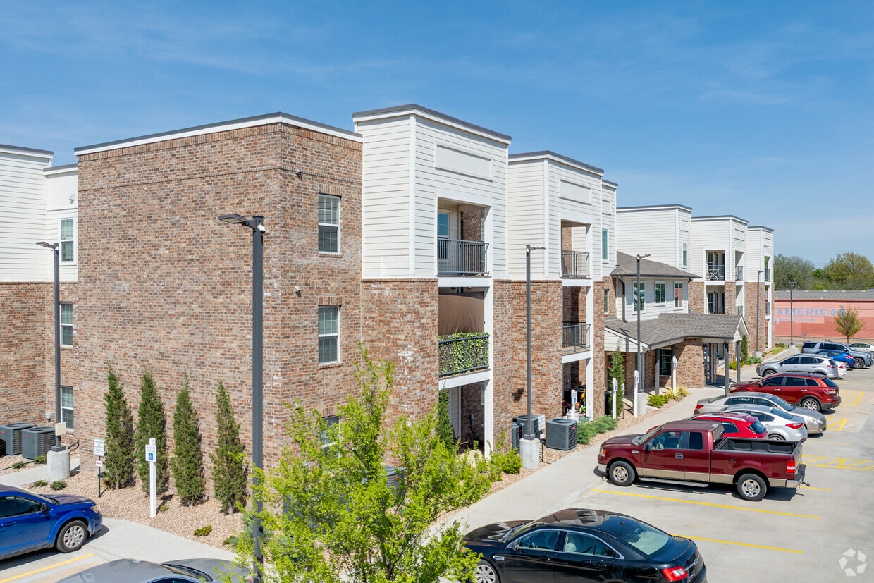 Primary Photo - Whittier Villas