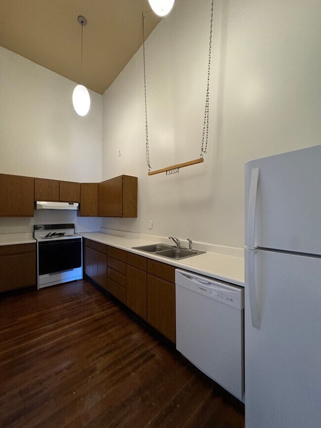 Foto del edificio - 314 N Main St