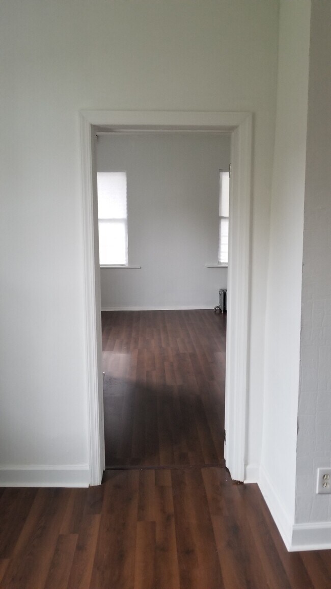 Building Photo - 200 N Burgher Ave