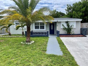 Building Photo - 3010 N 73rd Ave