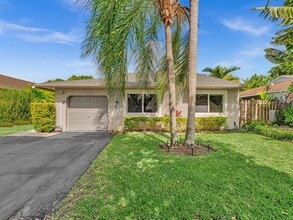 Building Photo - 9831 SW 58th Ct
