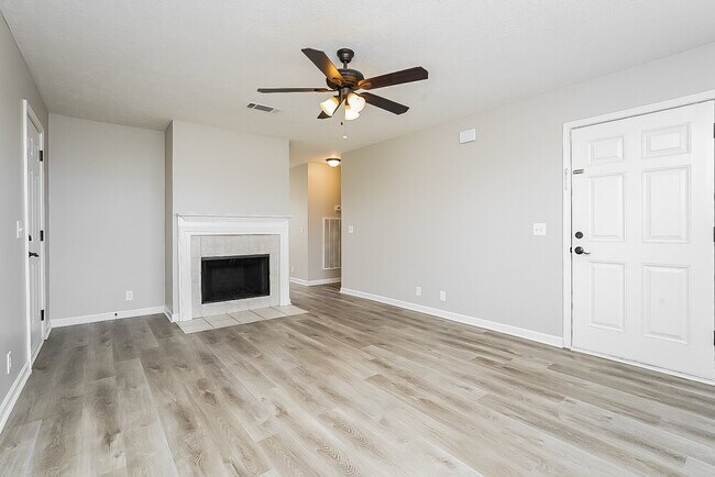 Building Photo - 1225 Akins Ridge Dr