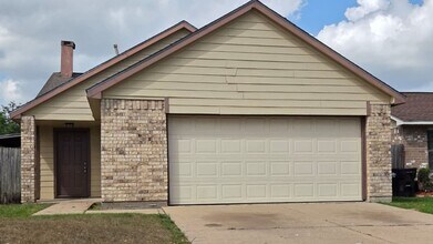 Building Photo - 19938 Laurel Trail Dr