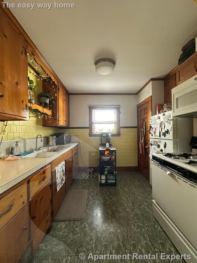 Photo - 21 Ashland St Unit #1