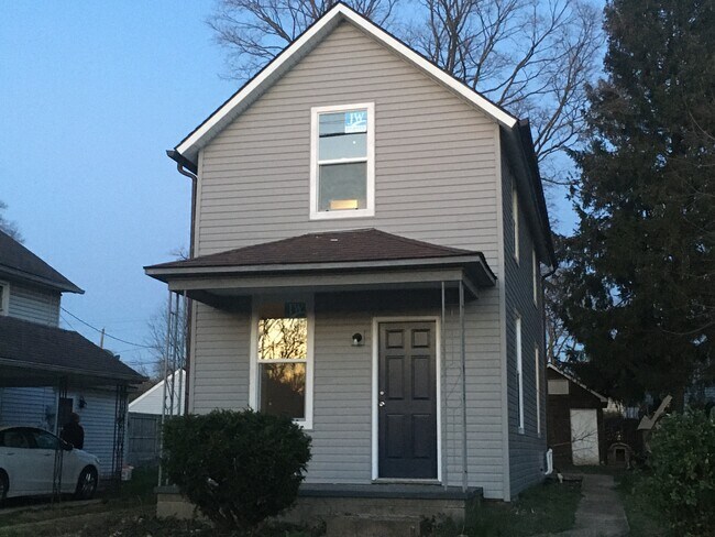 Foto del edificio - 708 N Maple St