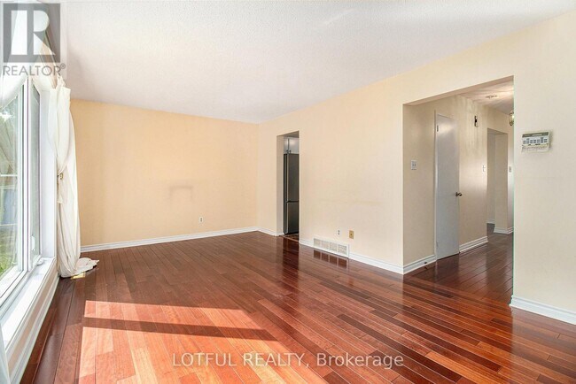 Building Photo - 75 Dalehurst Dr