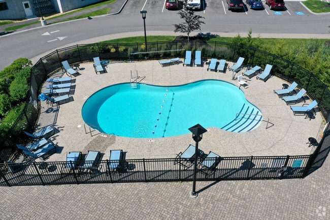 pool - Tidewater at Salisbury Apartments