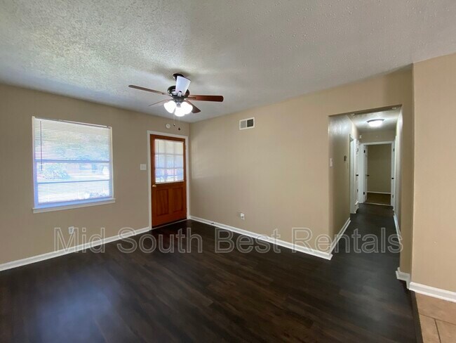 Building Photo - 3252 Ardmore St