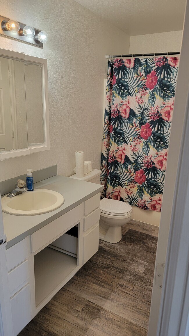 Foto del edificio - 333 23rd Ave Ct