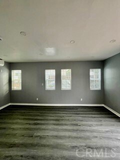 Foto del edificio - 1825 S Van Ness Ave