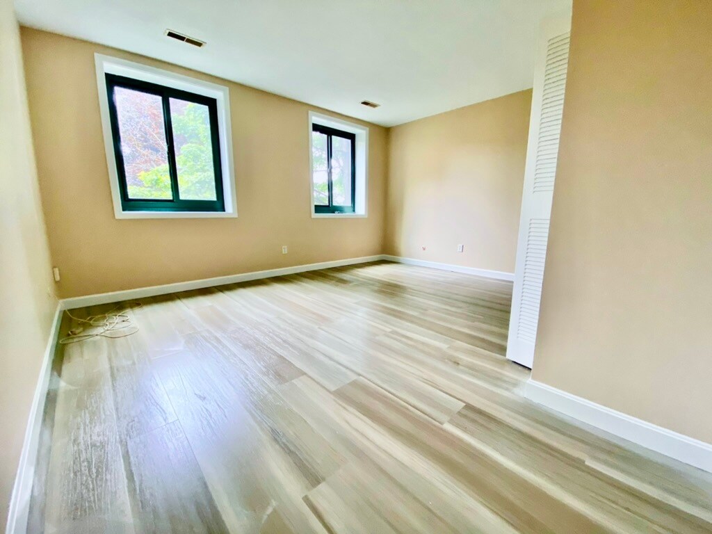 150 Rumford Ave Unit 232, Mansfield, MA 02048 Condo for Rent in