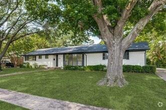 Building Photo - 308 S Grove Rd