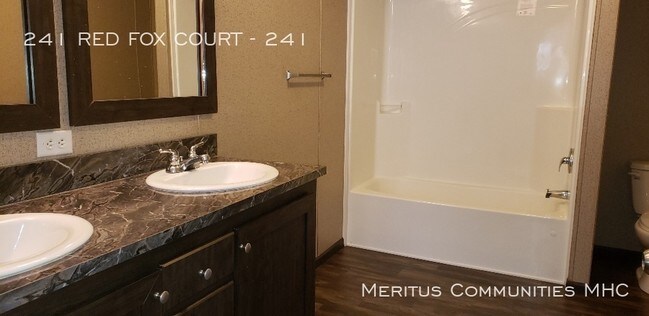 Building Photo - 241 Red Fox Ct