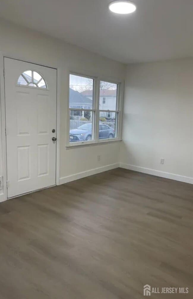 Building Photo - 84 Seabreeze Way