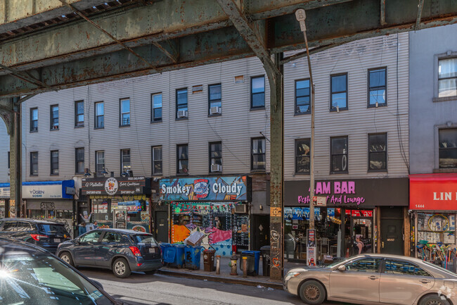 Building Photo - 1448 Myrtle Ave