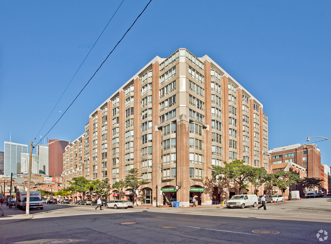 Primary Photo - Old York Place