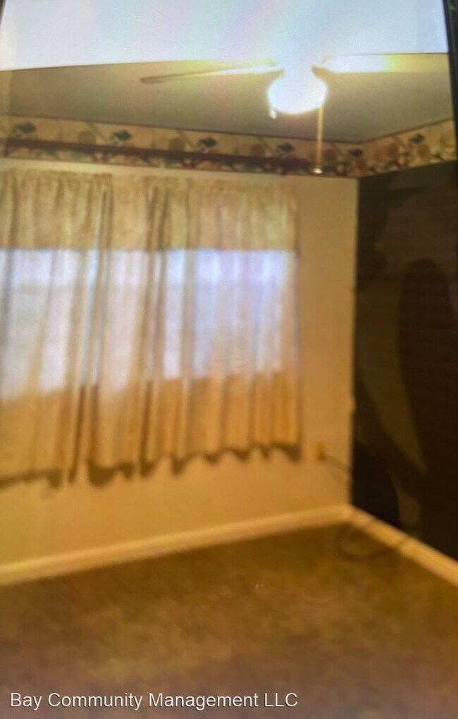 Building Photo - 3 br, 2 bath House - 706 Bayou Drive