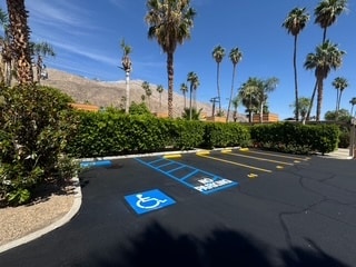 Building Photo - Twin Palms Apartments