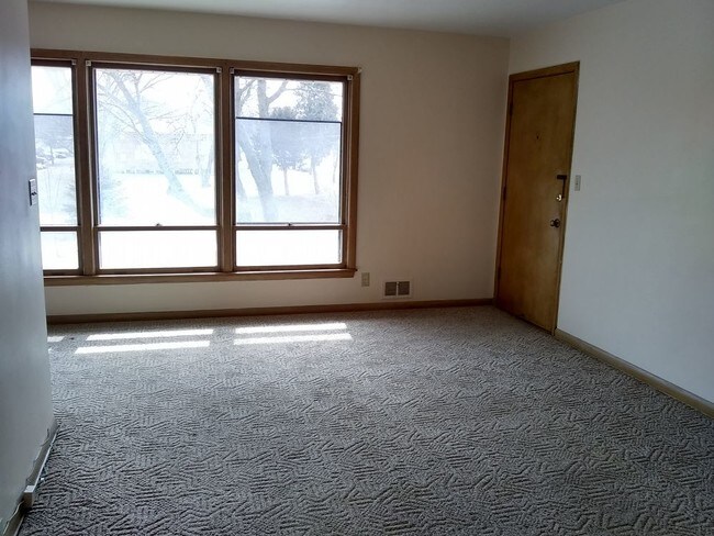 Building Photo - 6730 W Warnimont Ave