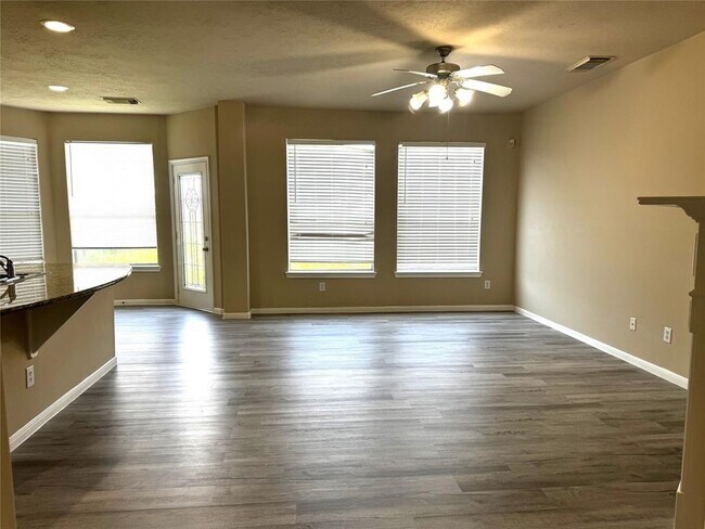 Building Photo - 12419 Blue Spruce Vale Way