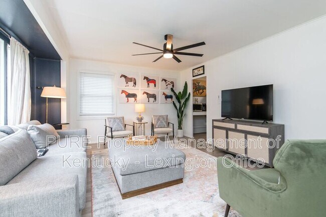 Foto del edificio - 321 Mockingbird Ln