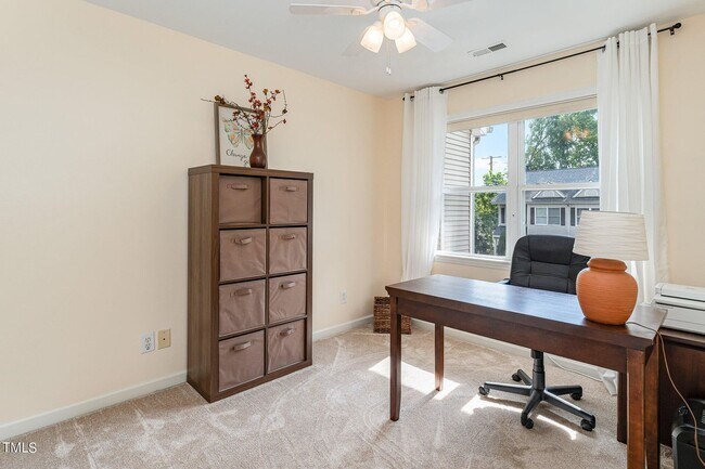 Foto del edificio - Beautifully Updated Townhome Near Historic Downtown Apex
