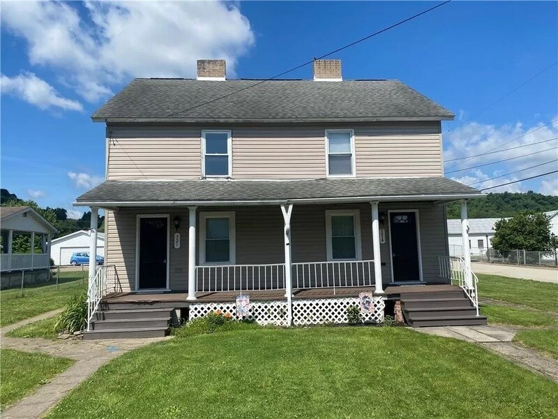Primary Photo - 721 2nd St
