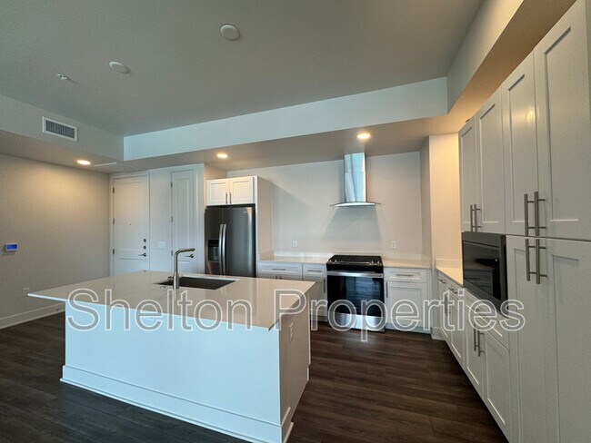 Foto del edificio - 3131 N Central Ave