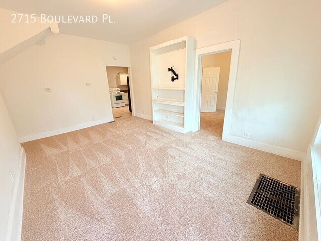 Foto del edificio - 2715 Boulevard Pl