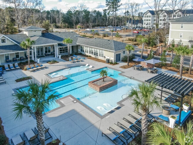 Pool - Ansley Commons