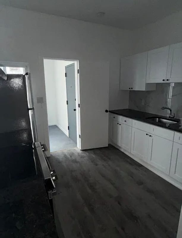 Building Photo - 25 Riverview Pl