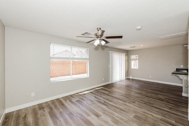 Building Photo - 6471 Brook Cottage Ln