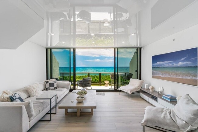 Building Photo - 3115 S Ocean Blvd