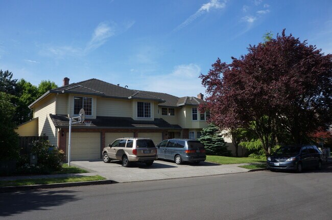 Building Photo - 17301 SE Fisher Dr
