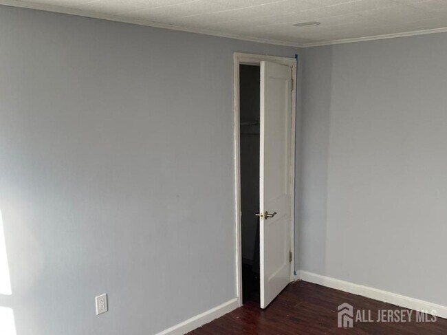 Foto del edificio - 60 Linden St