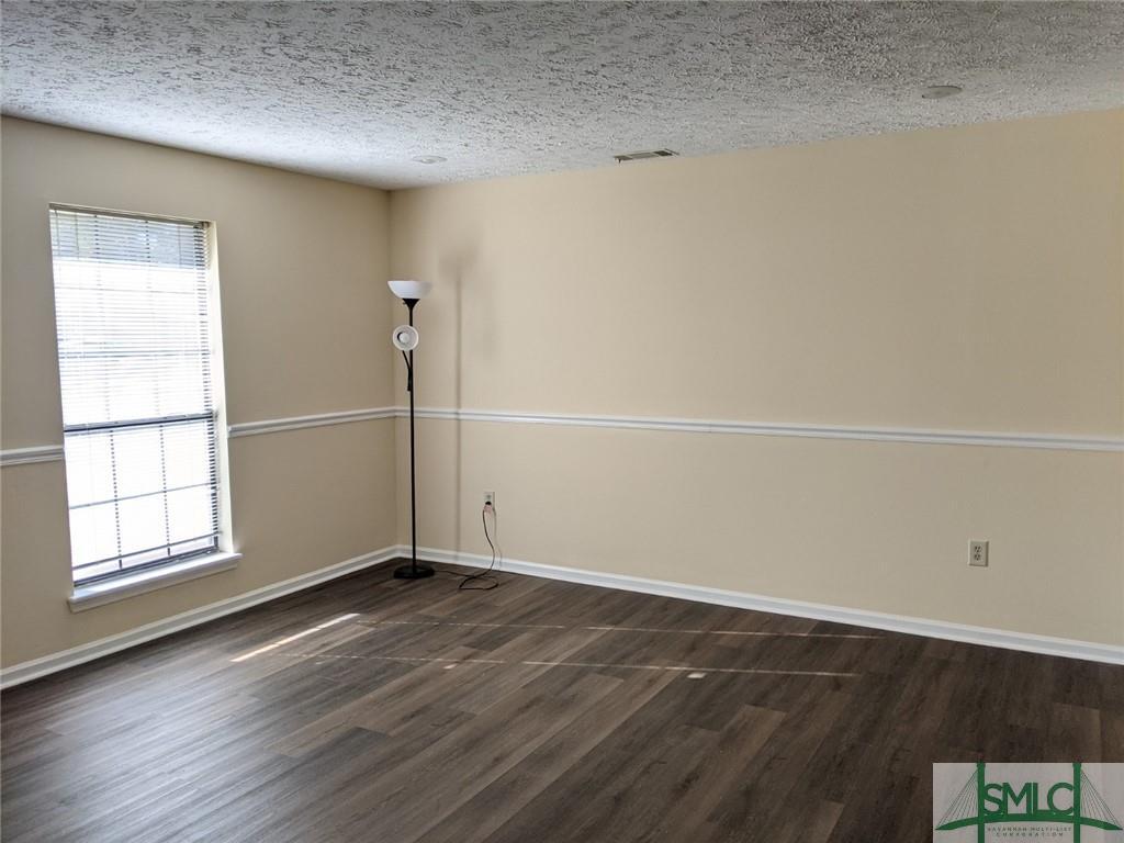 Foto principal - 110 Greene Dr