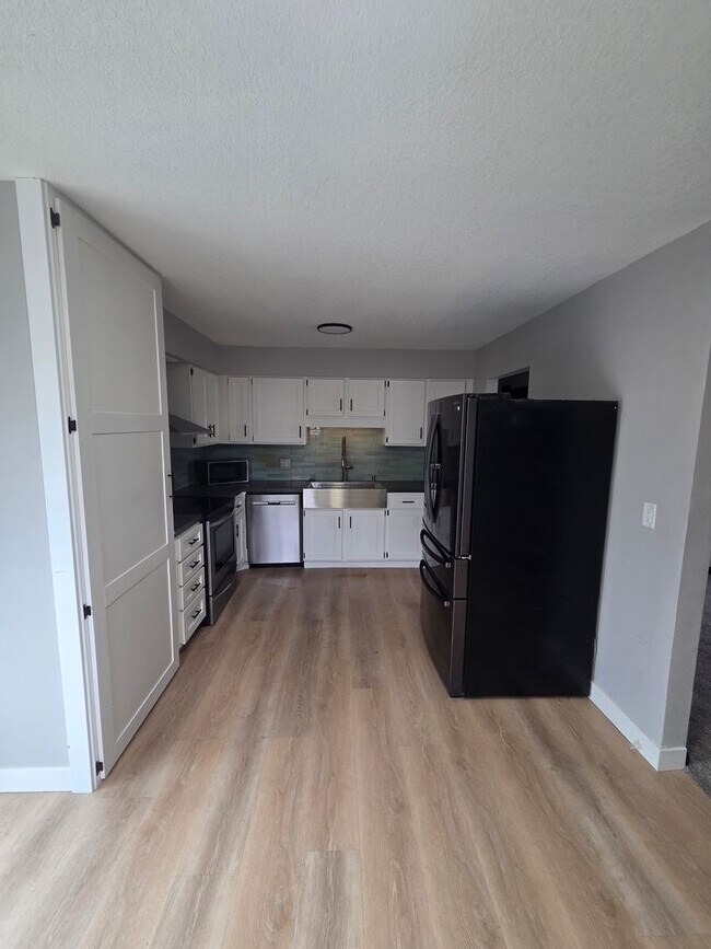 Foto del edificio - Norwalk Four Bedroom Home