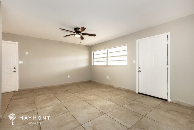 Foto del edificio - 58 Marshall Ln